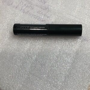 Clinique High Impact Mascara in Black travel size